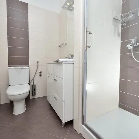 33 Apartmán *