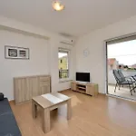 33 Apartment *