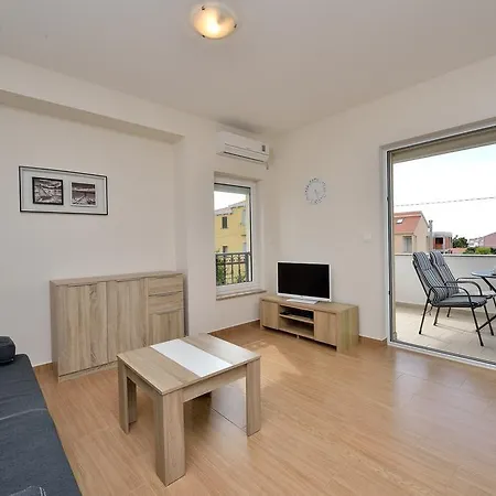 33 Apartment *